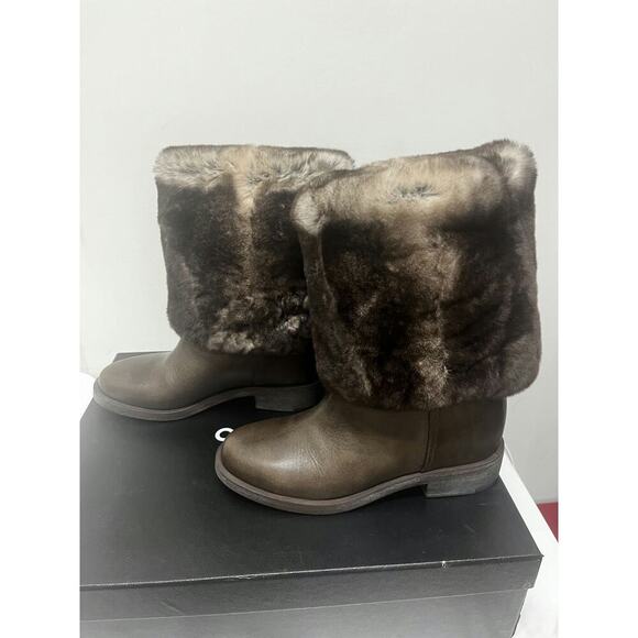 Chanel Fur-Trimmed Leather Boots - Size 38.5, Brand New with Box - Picture 2 of 5